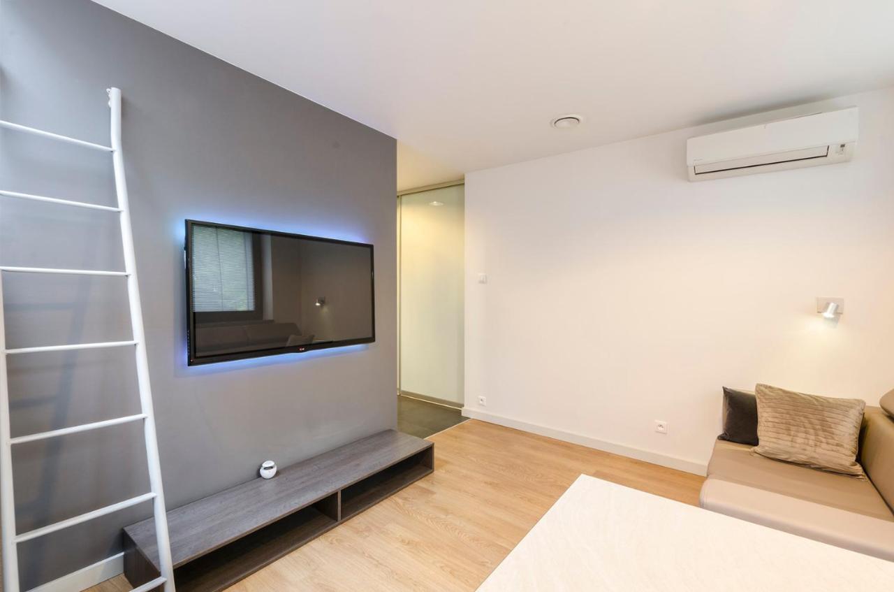 Lupoapartments Kosynierow Klimatyzacja Dostep Na Kod Λοτζ Εξωτερικό φωτογραφία